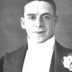 Arthur Roberts (comedian) height profile photo