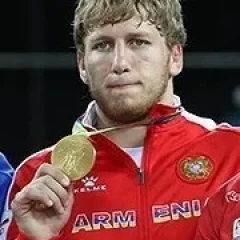 Artur Aleksanyan height profile photo