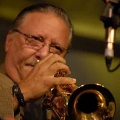 Arturo Sandoval height profile photo