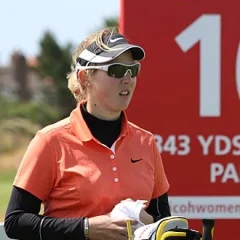Ashleigh Buhai height profile photo