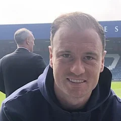 Ashley Barnes height profile photo