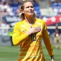 Ashlyn Harris height profile photo