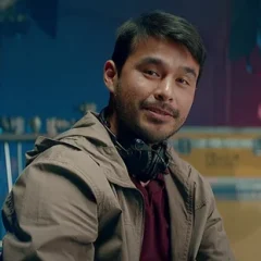 Atom Araullo height profile photo