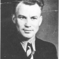 August Landmesser height profile photo