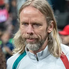 Austin MacPhee height profile photo