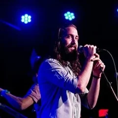 Avi Kaplan height profile photo