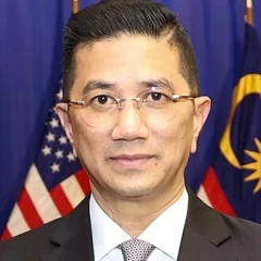 Azmin Ali height profile photo
