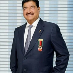 B. R. Shetty height profile photo