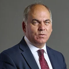Bambos Charalambous height profile photo