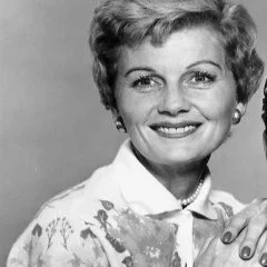 Barbara Billingsley height profile photo