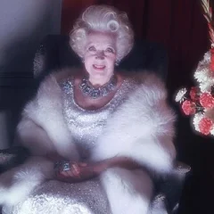 Barbara Cartland height profile photo