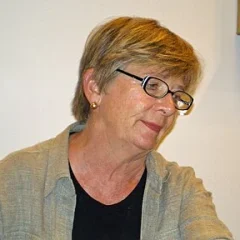 Barbara Ehrenreich height profile photo