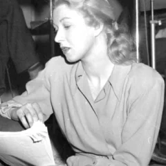 Barbara Kelly height profile photo