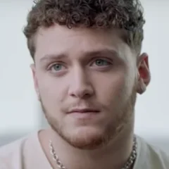 Bazzi (singer) height profile photo