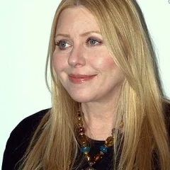 Bebe Buell height profile photo