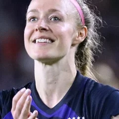 Becky Sauerbrunn height profile photo