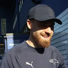 Ben Brereton Díaz height profile photo
