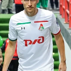 Benedikt Höwedes height profile photo