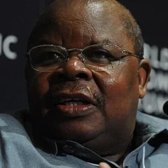 Benjamin Mkapa height profile photo
