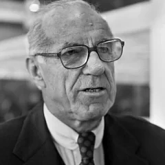 Benjamin Spock height profile photo