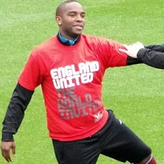 Benni McCarthy height profile photo