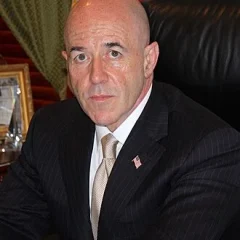 Bernard Kerik height profile photo