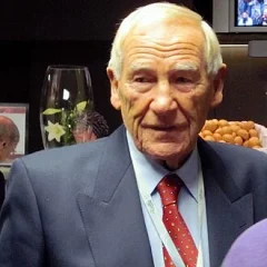 Bert Trautmann height profile photo