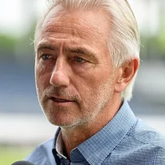 Bert van Marwijk height profile photo