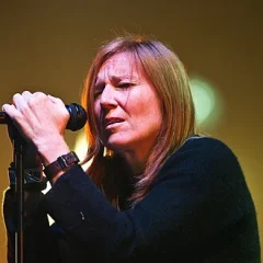 Beth Gibbons height profile photo