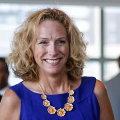 Beth Mowins height profile photo