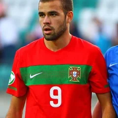 Betinho (footballer, born 1993) height profile photo