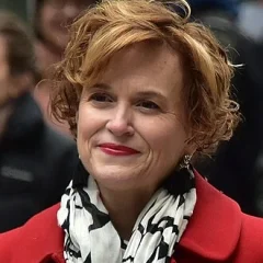 Betsy Hodges height profile photo