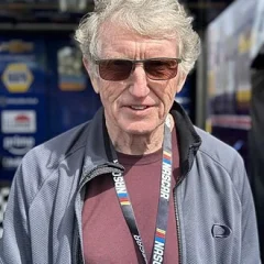 Bill Elliott height profile photo