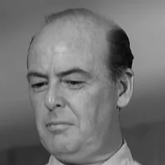 Bill Quinn height profile photo