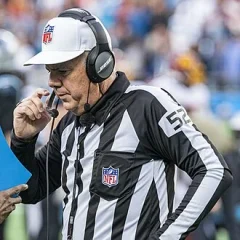 Bill Vinovich height profile photo