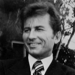 Billy Gray (actor) height profile photo