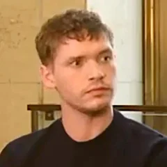 Billy Howle height profile photo