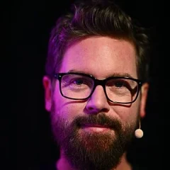 Biz Stone height profile photo