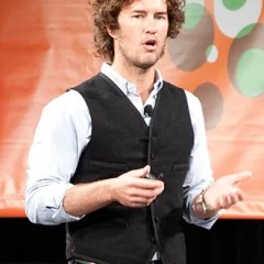 Blake Mycoskie height profile photo