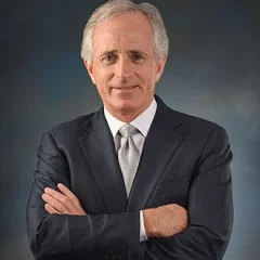 Bob Corker height profile photo