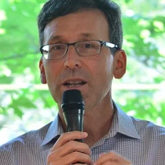 Bob Ferguson (politician) height profile photo