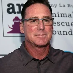 Bob Melvin height profile photo