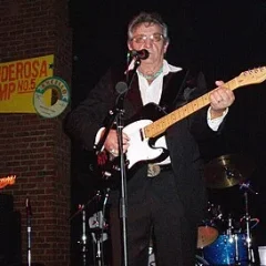 Bob Wootton height profile photo