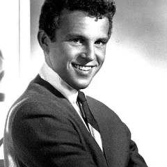 Bobby Vinton height profile photo