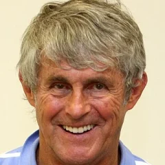 Bora Milutinović height profile photo