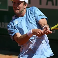 Botic van de Zandschulp height profile photo
