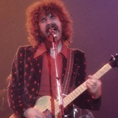Brad Delp height profile photo