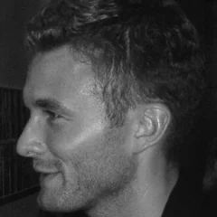Brad Kroenig height profile photo