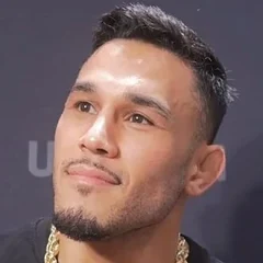 Brad Tavares height profile photo