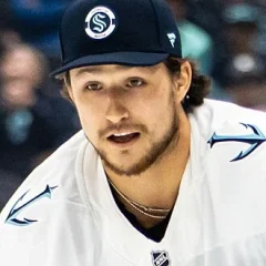 Brandon Montour height profile photo